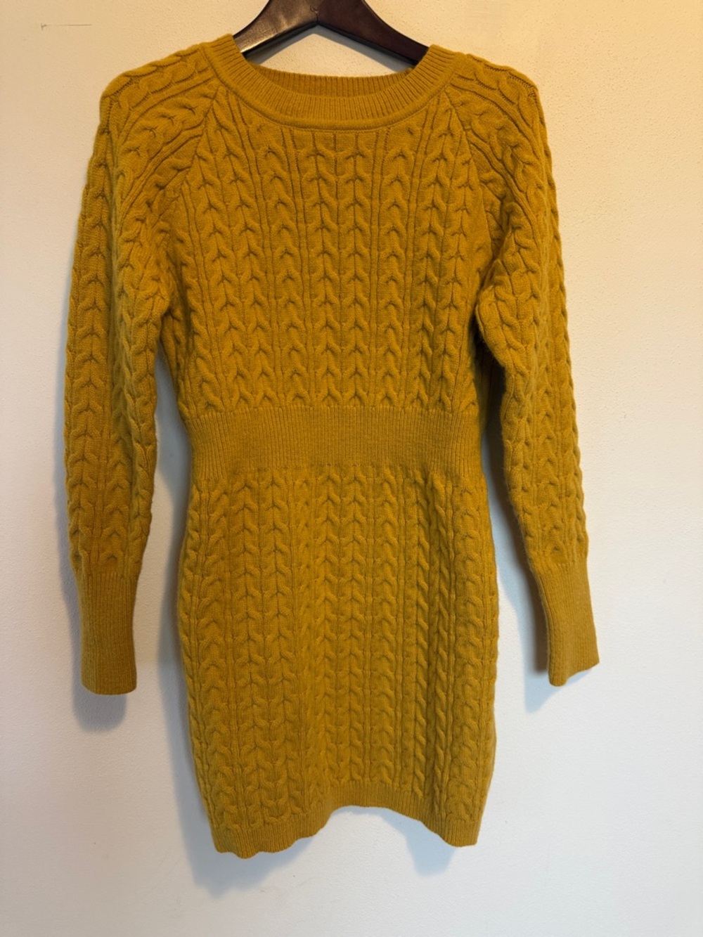 Mustard Cable Knit Sweater Dress - Women
Beautiful Sweater Dress! - Picture 4 of 8